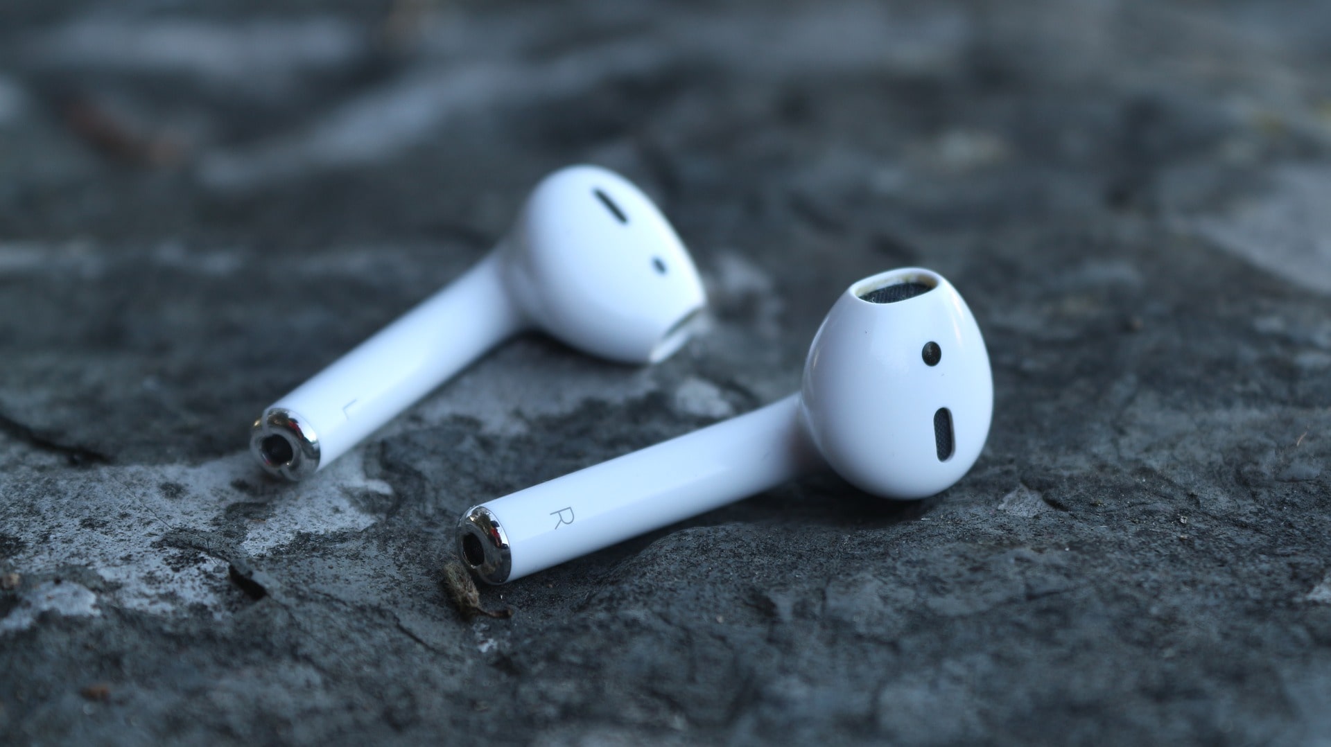 AirPods fülhallgató mentette meg egy nő életét