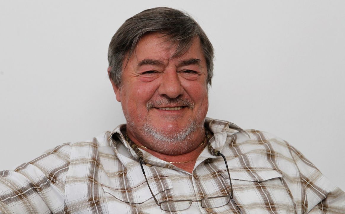 Meghalt Schlecht Csaba