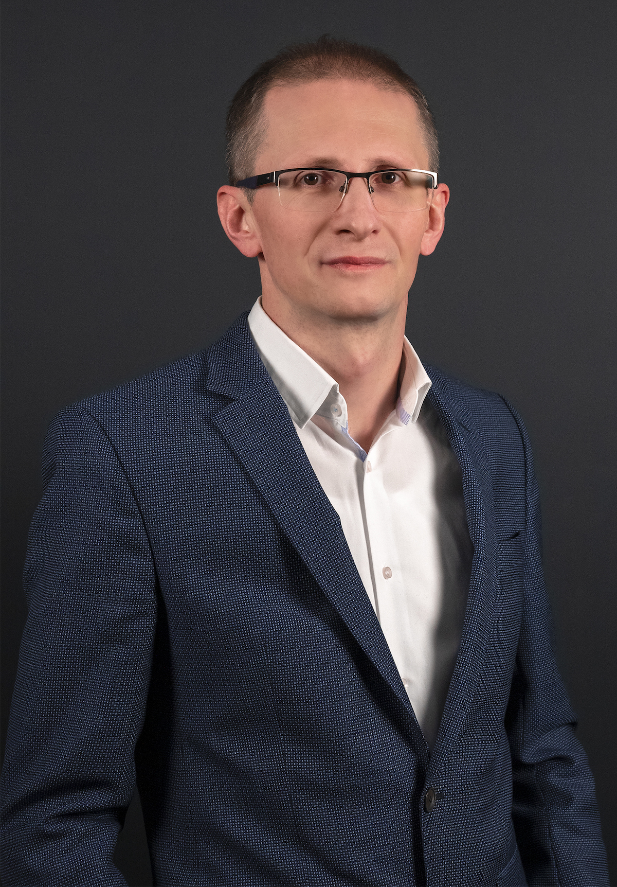 Vezetőváltás a dentsu élén