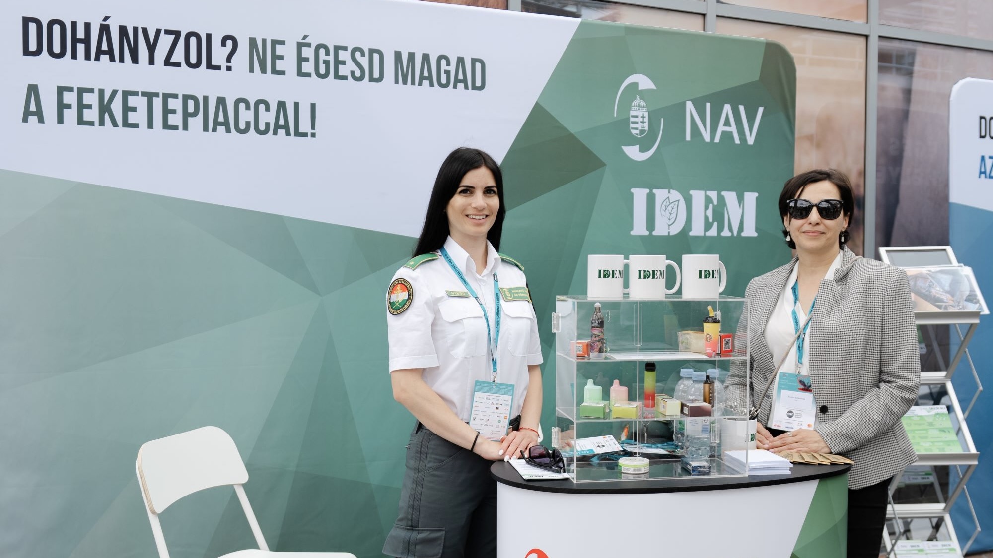 Földön, vízen, levegőben, és még online is folyik a harc a feketekereskedelem ellen