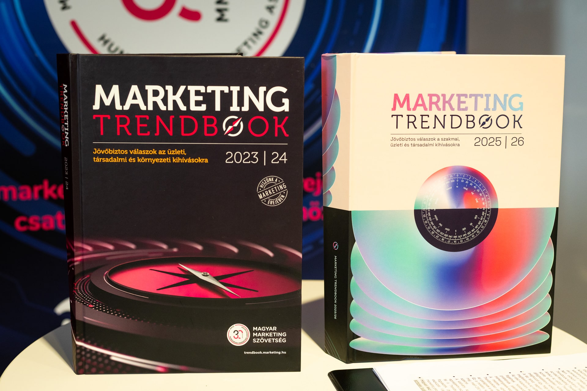 Közel 180 szerző páratlan összefogásával megjelent a Marketing Trendbook 2025–26-os kötete