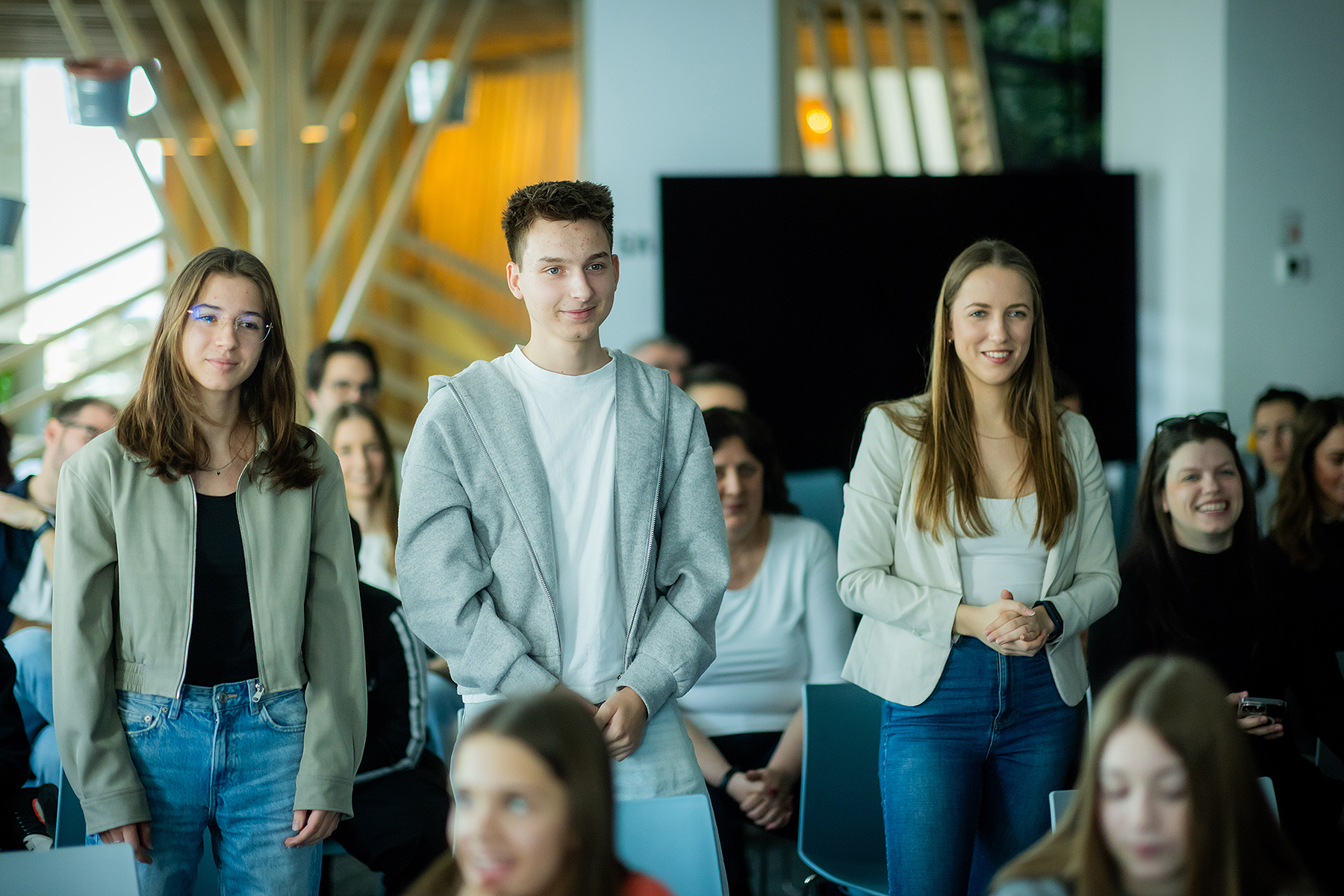 A suli meghackelésétől az AI-alapú stresszmentesítésig: fiatal innovátorok oldhatják meg a jövő égető problémáit
