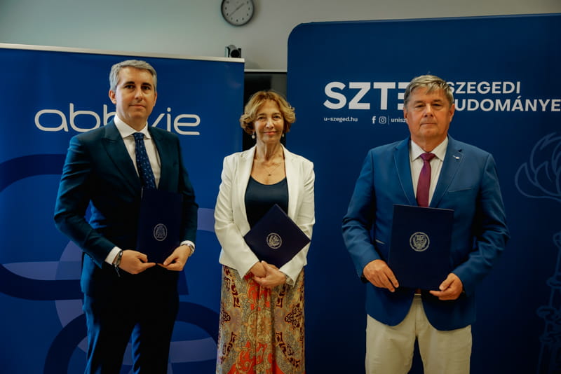 Stratégiai partnerségre lépett az AbbVie és a Szegedi Tudományegyetem a klinikai kutatások fejlesztéséért